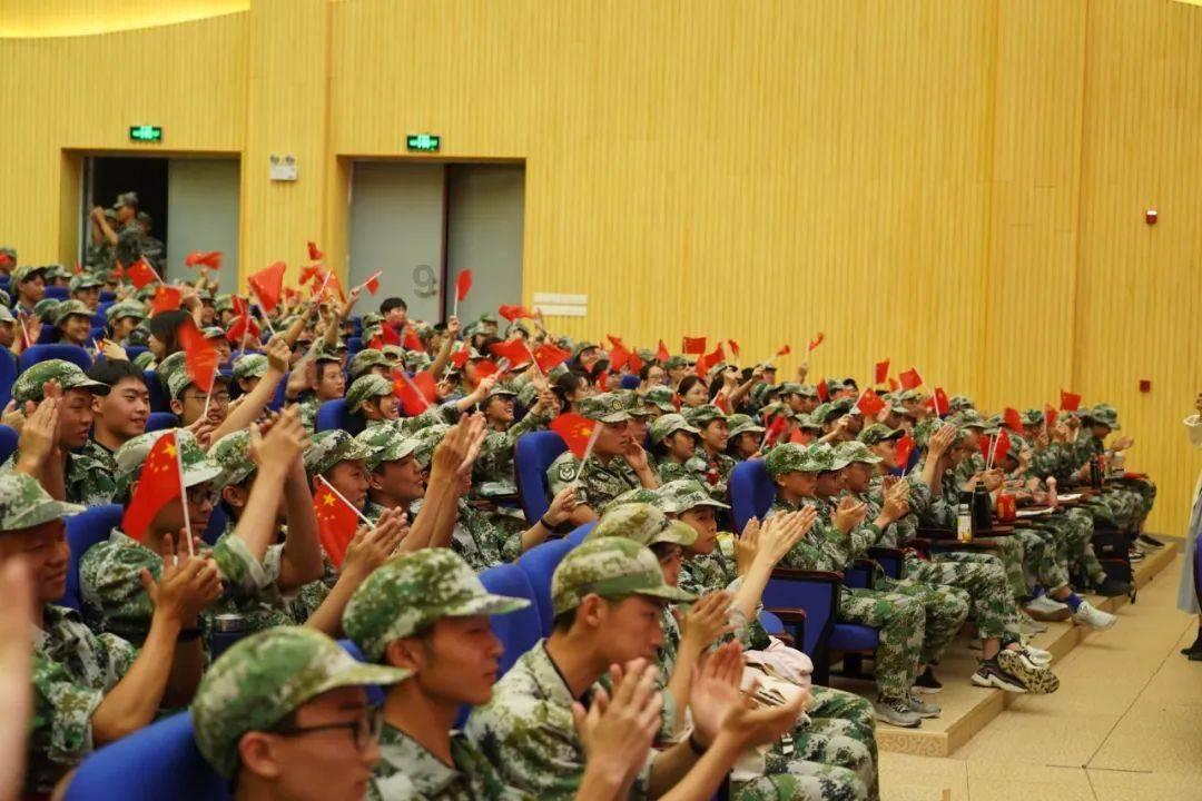 德云社现在已经是公司，为什么还要搞师徒制？游戏画面